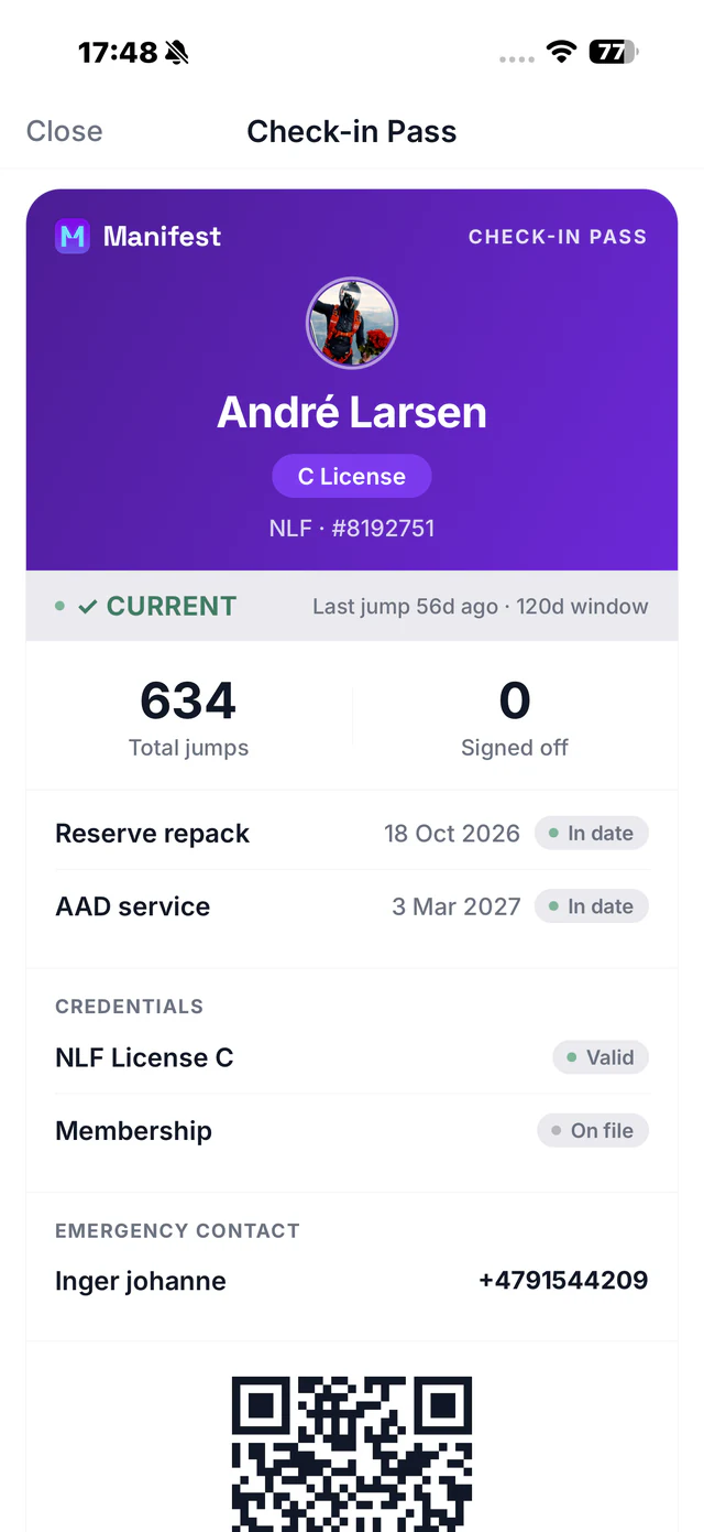 Manifest Check-in Pass showing licence, current status, total jumps, reserve repack and AAD service dates, credentials and a QR code